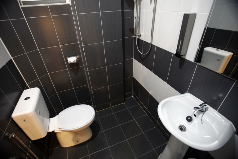 Bathroom 4, DWJ Hotel, Kinta