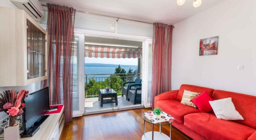 Others 4, Apartments in Dramalj 39262, Crikvenica