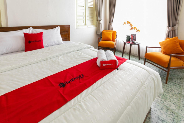 Bedroom 12