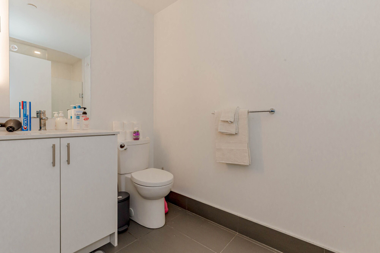 Bathroom 4, Aaira Suites 3 Bedroom Condo, Peel