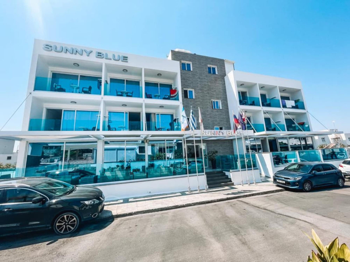 Exterior & Views 2, Sunny Blue Hotel