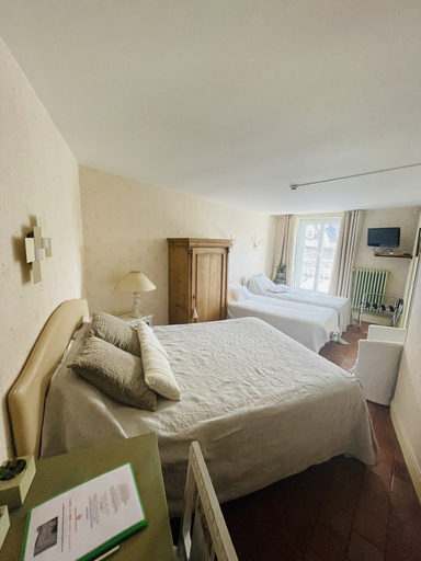Bedroom 2, Hôtel de la Sologne, Loiret