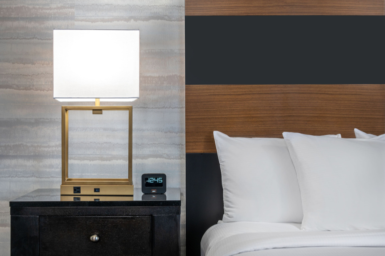 Bedroom 3, DoubleTree by Hilton Denver - Aurora, Arapahoe