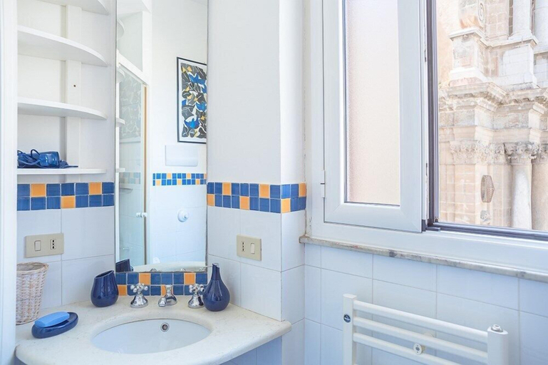 Bathroom 4, Kalsa Casa di Charme con Terrazza by Wonderful Italy, Palermo