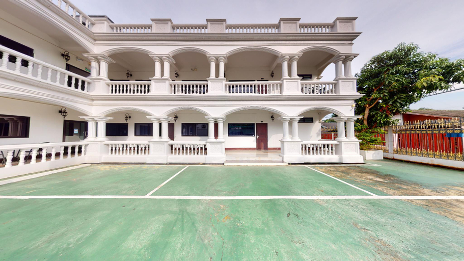 Others 3, Happiness Guesthouse, Pak Chong