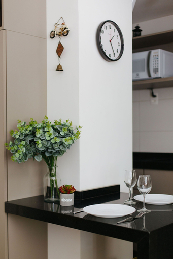 Dining Room 6