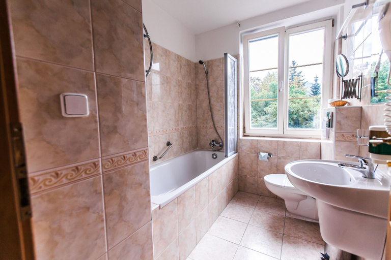 Bathroom 4, Sanatorium SPA Hotel Panorama, Karlovy Vary