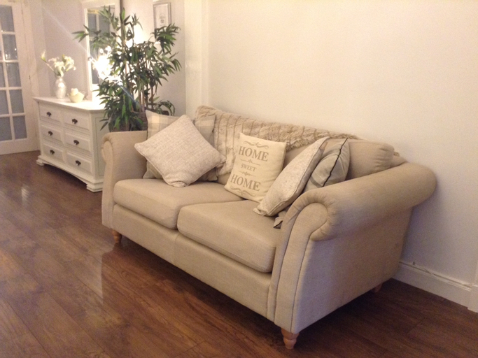 Public Area 4, Antfield Guest house, Highland