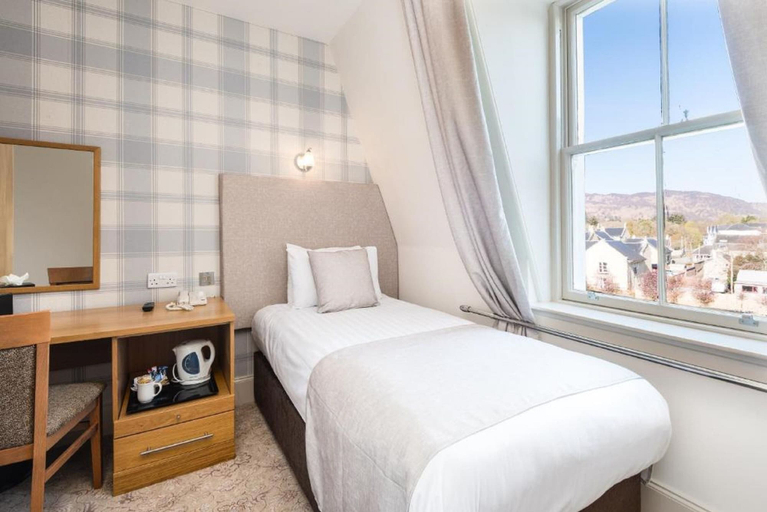 Bedroom 3, Fisher's Hotel, Perthshire and Kinross