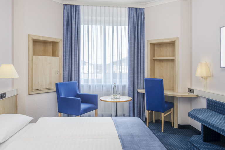 Bedroom 2, Hotel Erfurt City Center by Leonardo Hotels, Erfurt