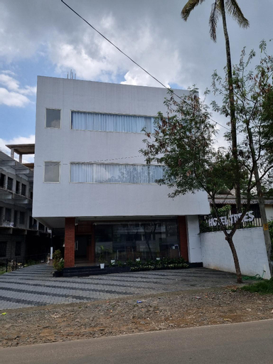 hotel trees, Theni