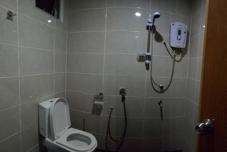 Bathroom 4, HOOD - Hostel, Kota Kinabalu