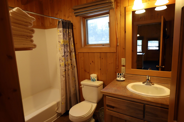 Bathroom 5, Sun Mountain Lodge, Okanogan
