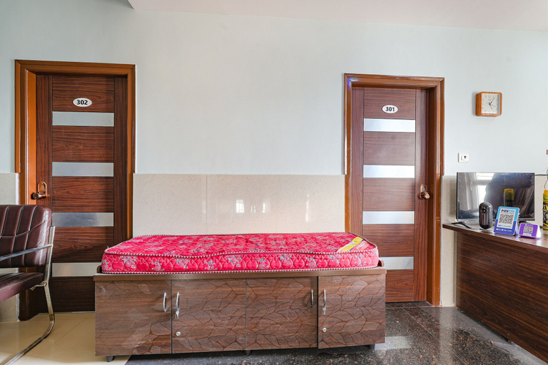 Bedroom 2, Fabhotel Whitefield Suites, Bangalore