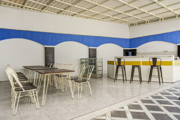 Food & Drinks 4, OYO 3862 Syariah Hotel Pandan Wangi, Sidoarjo