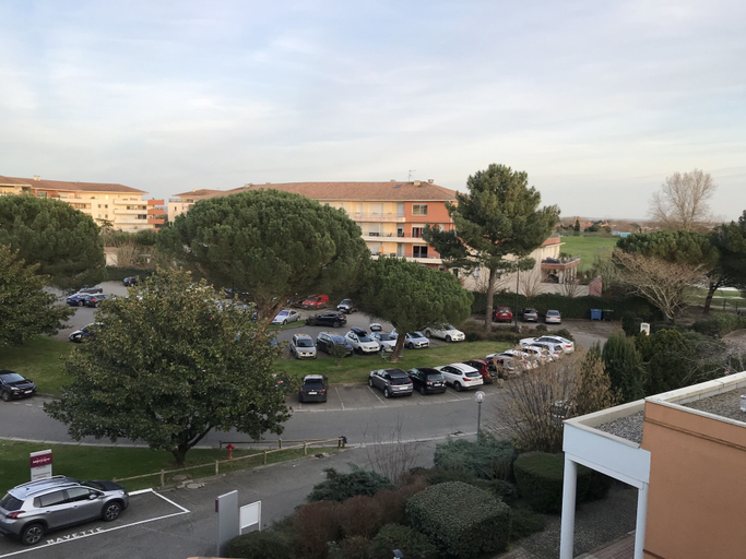 Exterior & Views 2, Mercure Toulouse Airport Golf De Seilh Hotel, Haute-Garonne