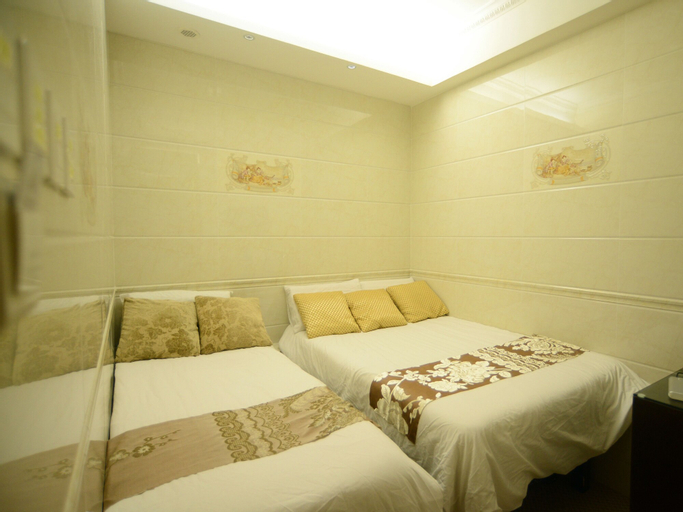 Bedroom 9