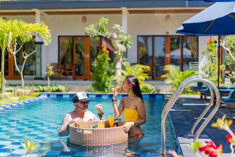 Sport & Beauty 2, Surya Maha Bungallo 1 Deluxe Room Pool View #01, Klungkung