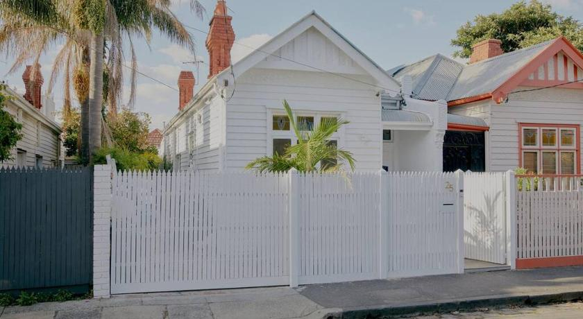 Edwardian Charm in Beachside St Kilda, Port Phillip - St Kilda