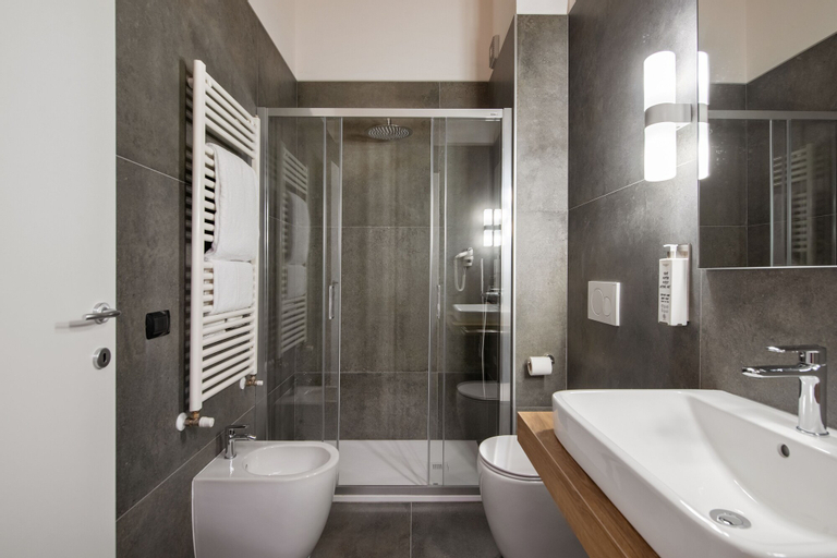 Bathroom 5
