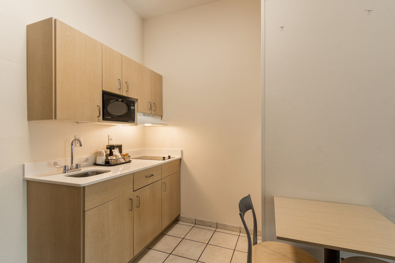 Dining Room 23