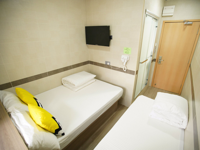 Bedroom 12