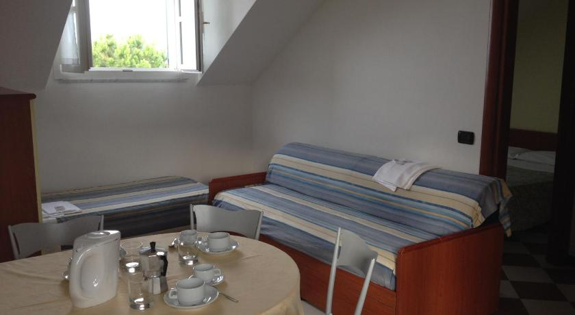 Bedroom 3, Giada, Genova