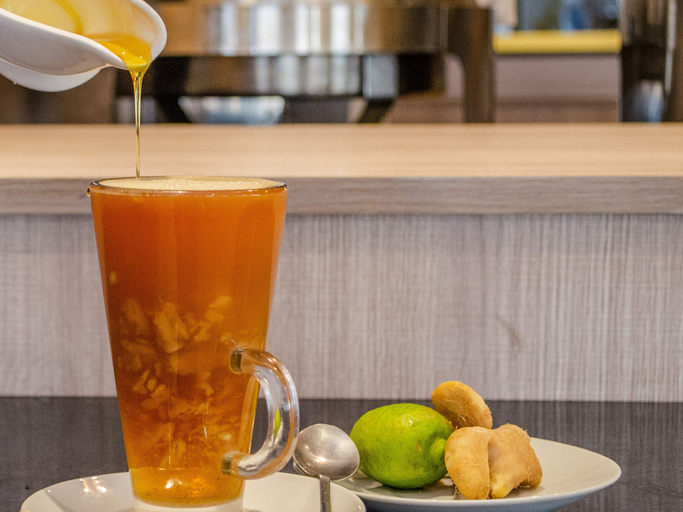 Food & Drinks 5, Kenenisa.. Oasis International Hotel, Addis Abeba