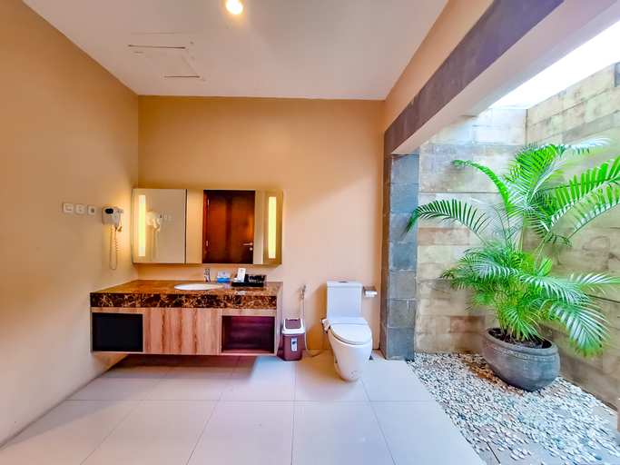 Dining Room 3