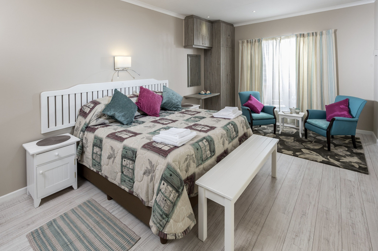 Bedroom 3, Dungbeetle River Lodge, Nelson Mandela Bay