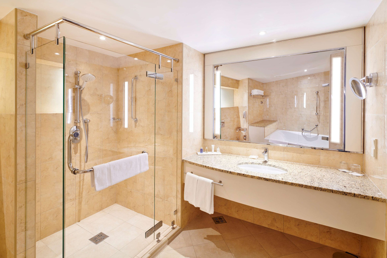 Bathroom 5, Radisson Blu Hotel, Krakow, Kraków City