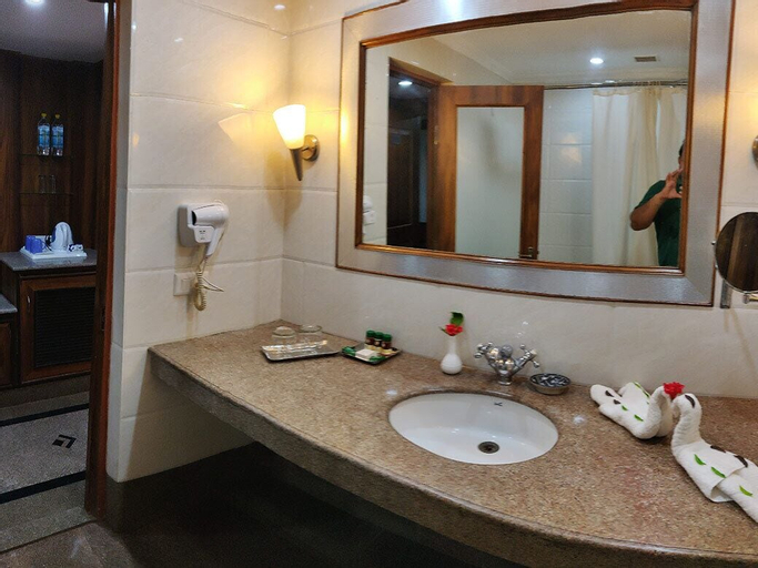Bathroom 5