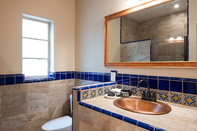 Bathroom 4, Lodge On The Desert, Pima