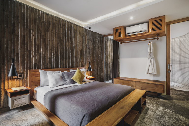 Bedroom 13
