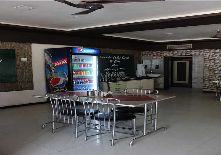 Others 4, Hotel vyankatesh, Washim