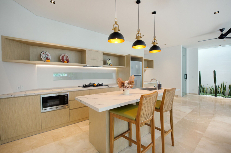 Dining Room 20