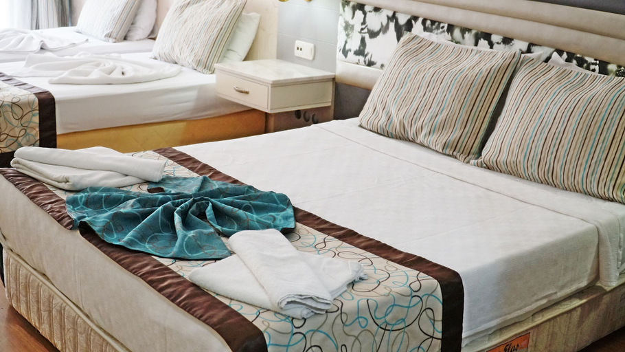 Bedroom 4, Rios Beach Hotel, Kemer