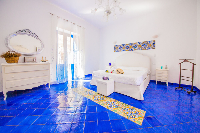 Bedroom 3, Punta Sallustro Lipari, Messina