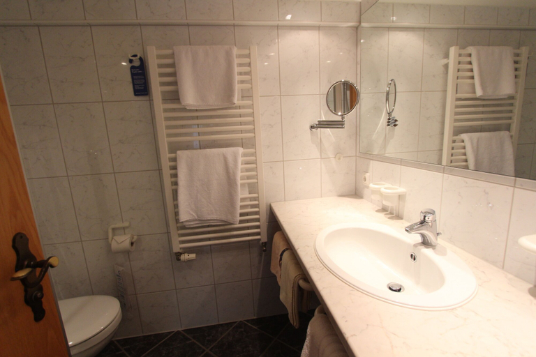 Bathroom 4, Pension Gatterhof, Bregenz