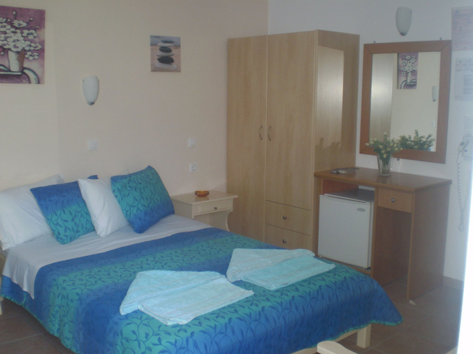 Bedroom 2, Galini Pension, South Aegean