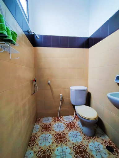 Bedroom 5, d'Baca Homestay, Malang