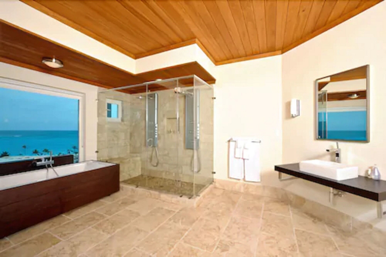 Bathroom 5, Sky Beach Club