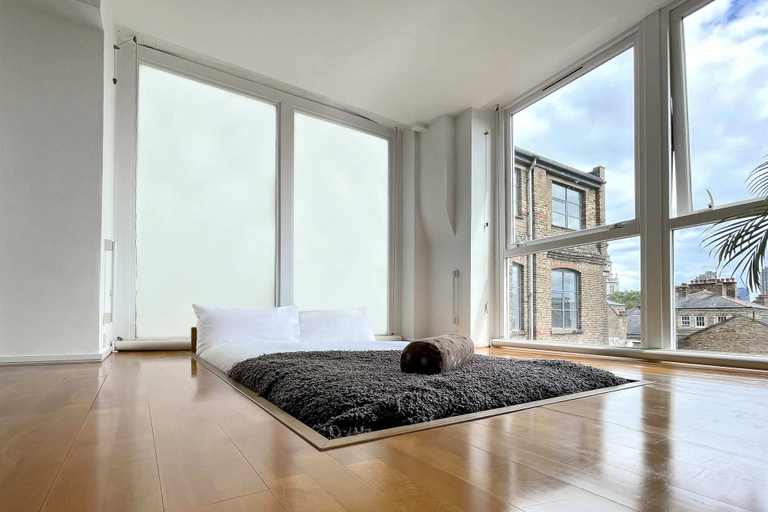 Others 5, Quirky and Modern Clerkenwell Apartment, London