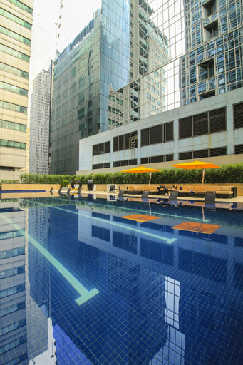 Exterior & Views 15