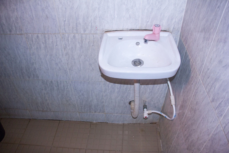 Bathroom 3, Exclusive Relaxation Place & Bar, Ikorodu