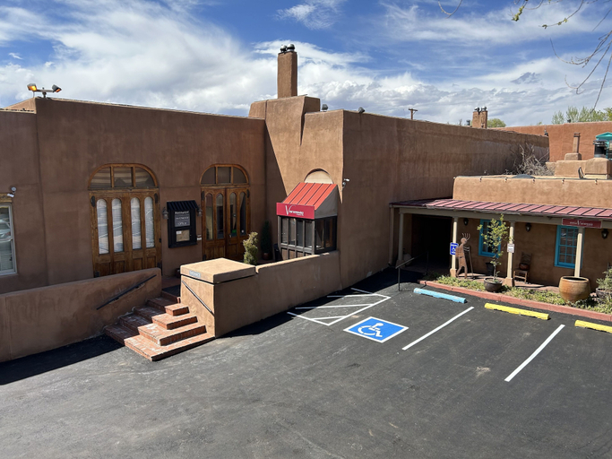 Exterior & Views 2, The Inn at Vanessie, Santa Fe