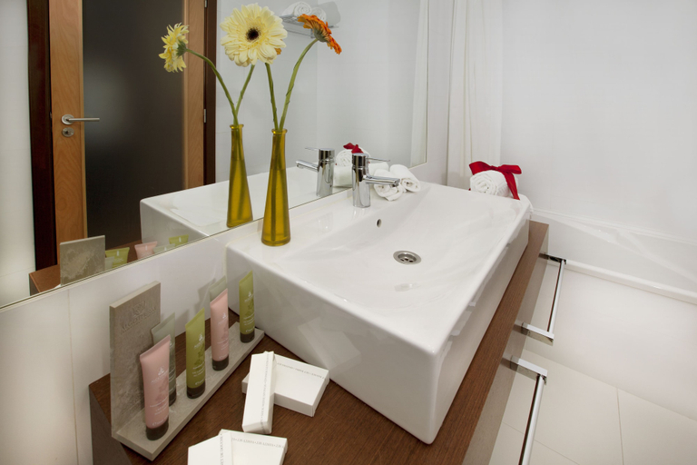 Bathroom 5, Hotel Miramar Sul, Nazaré