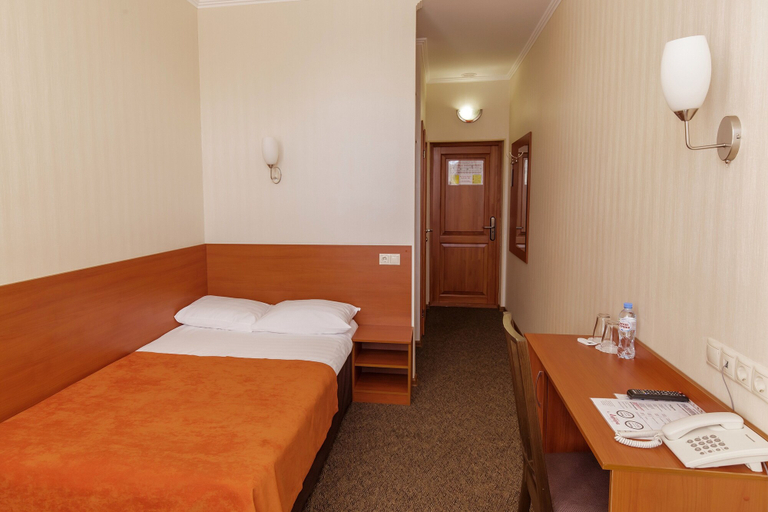 Bedroom 3, Avrora, Omskiy rayon