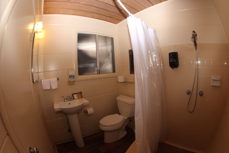 Bathroom 4, Little European Lodge, Monterey