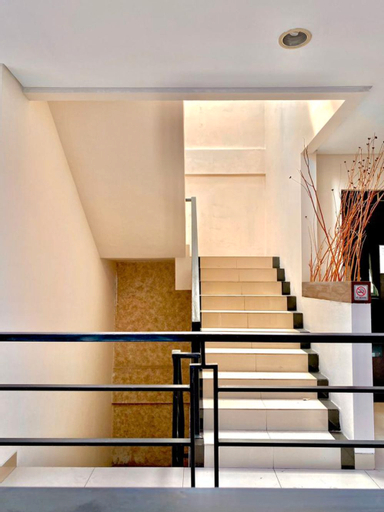Others 3, Behomy Corner 8 Lippo Karawaci, Tangerang